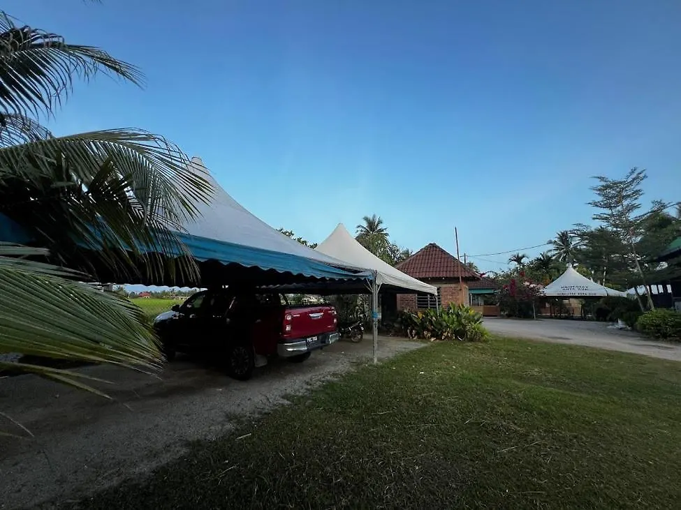 Βίλα Homestay Kampong Kota Aur Resort With Swimming Pool, Kepala Batas, Seberang Perai, Penang Μαλαισία